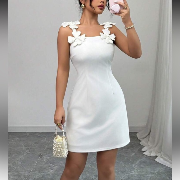 Elegant White Floral Dress
